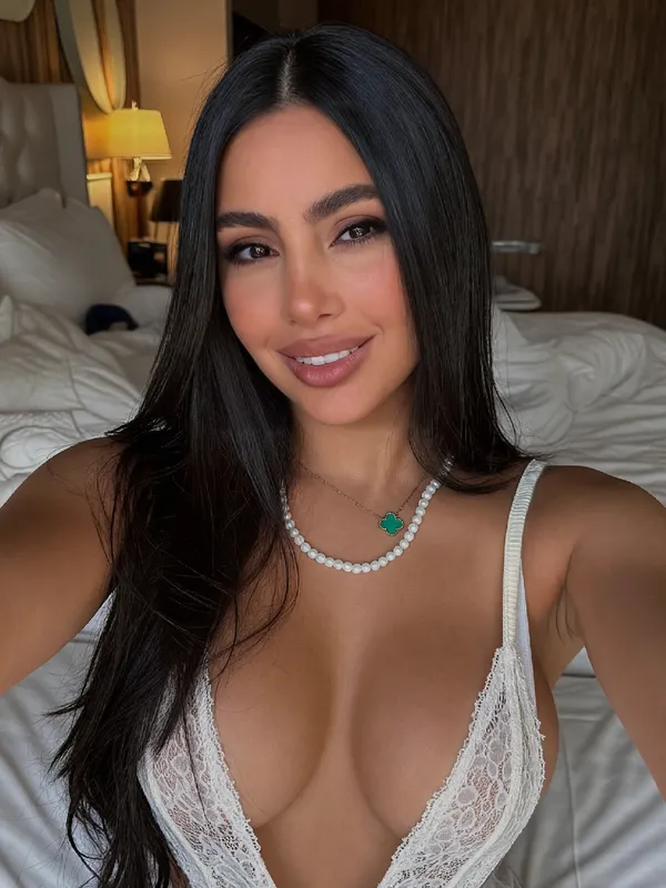 Ayah 😋Petite Arab Teen 🍑 FREEE TODAY